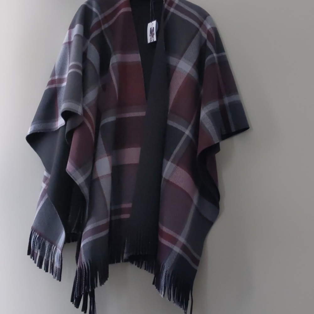 NWT RACHEL Rachel Roy sweater poncho wrap